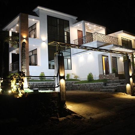 Orchid Villa Pinangode Exterior photo
